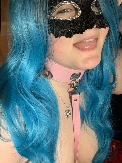 bluetinkerbell OnlyFans Leaks 

 picture 2