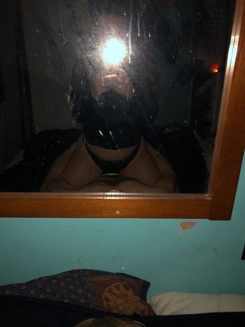 blueyedbooty420 leaked gallery photo 2