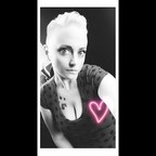 bondbombshellfree (Bond Bombshell) OnlyFans Leaked Pictures and Videos 

 picture 1