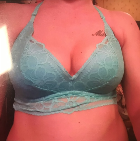 View EK_Queen (boosted_babygirl) OnlyFans 22 Photos and 0 Videos leaks 

 picture 2