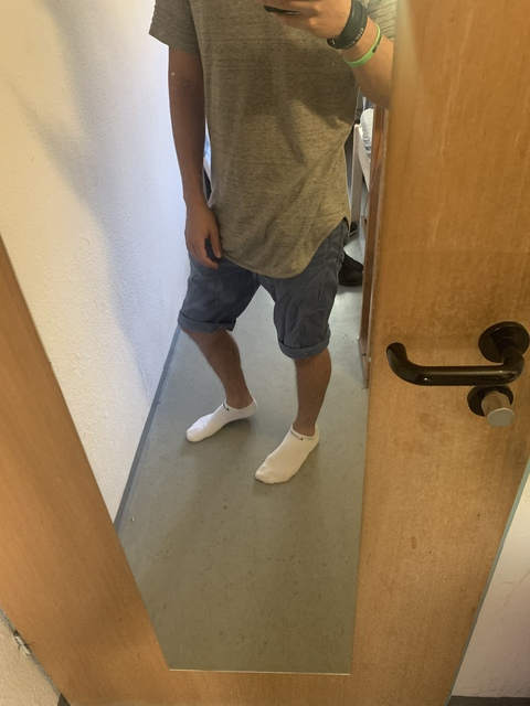 Download boyfeetsoxtrample OnlyFans videos and photos for free 

 picture 2