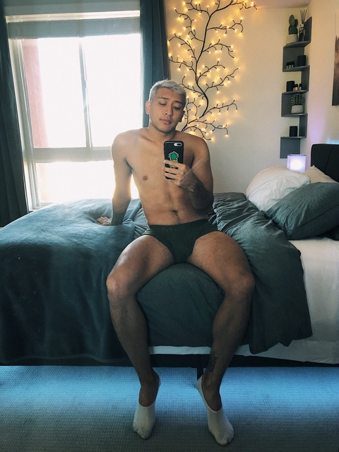 Get Free access to boyfromhawaii (Boyfromhawaii) Leak OnlyFans 

 picture 2