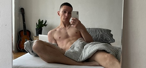 View boyturtle (BoyTurtle) OnlyFans 113 Photos and 41 Videos for free 

 picture 2