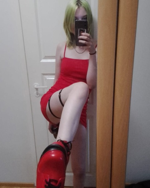 View bpdbrat OnlyFans videos and photos for free 

 picture 2