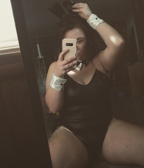 brandilynn183 (Brandy Lynn) OnlyFans Leaked Pictures and Videos 

 picture 2