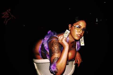 @brasiquinzel leak Onlyfans photos for free 

 picture 2