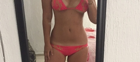 brattyval OnlyFans Leaked (0 Photos and 0 Videos) 

 picture 2
