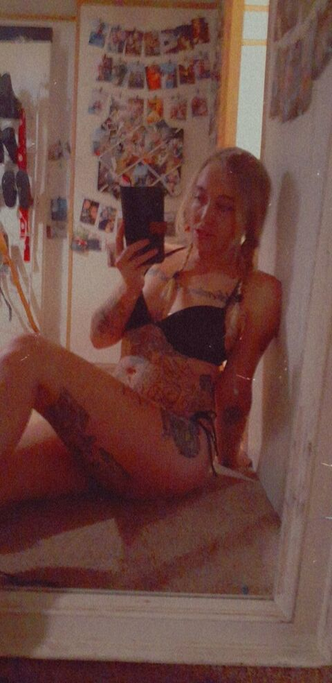 View breebree93 OnlyFans content for free 

 picture 2