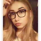 View Bee (breezybean) OnlyFans 48 Photos and 3 Videos gallery 

 picture 1