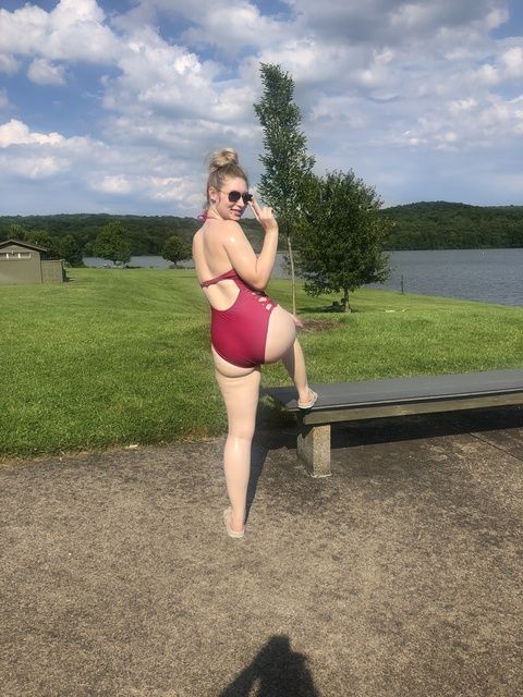 briannarose OnlyFans Leaked 

 picture 2