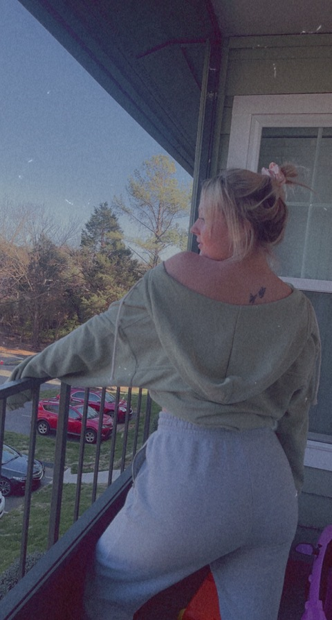 View Briseaababy (briseaababy) OnlyFans 18 Photos and 3 Videos leaks 

 picture 2