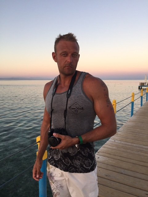 View Kelvin Seal (brithotwifeowner) OnlyFans 97 Photos and 21 Videos leaks 

 picture 2