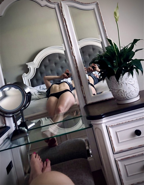 britney1624 (Brit:)) free OnlyFans Leaked Pictures and Videos 

 picture 2