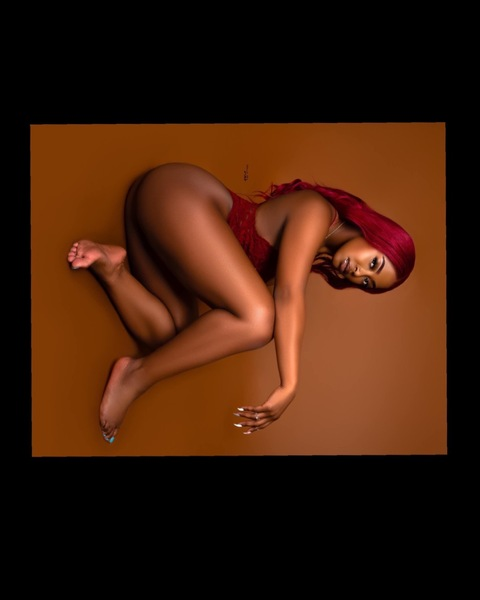 brittanyaarya OnlyFans Leak 

 picture 2