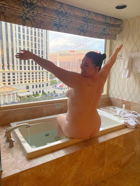 brittanyqueen OnlyFans Leak (18 Photos and 11 Videos) 

 picture 2