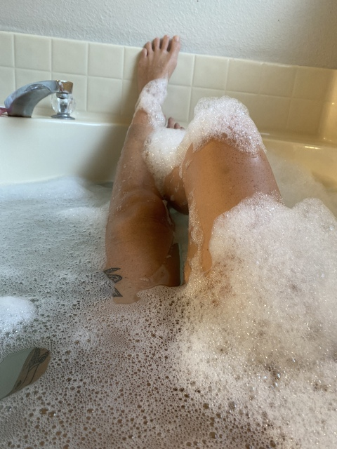 brittblazexxx OnlyFans Leak 

 picture 2
