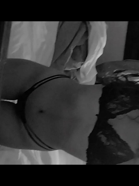 View britxxxxx (Britney ❤️) OnlyFans 3 Photos and 0 Videos for free 

 picture 2