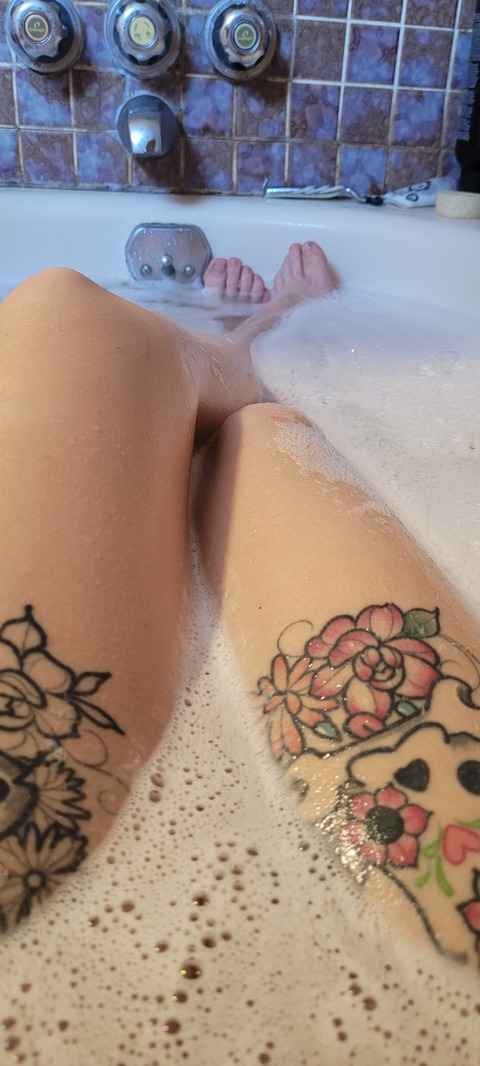 View brookiejay OnlyFans content for free 

 picture 2