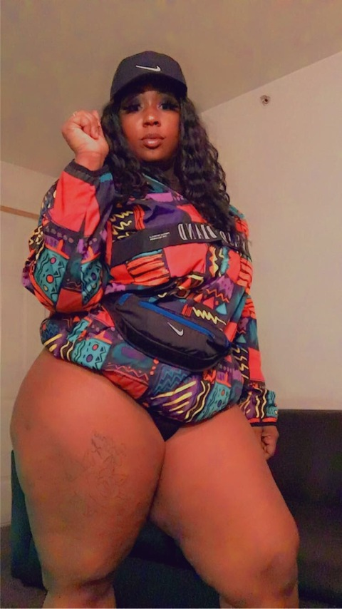 View brownskinthicky OnlyFans content for free 

 picture 2