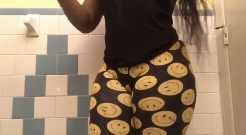 brownsugarbaby18 OnlyFans Leaked 

 picture 2