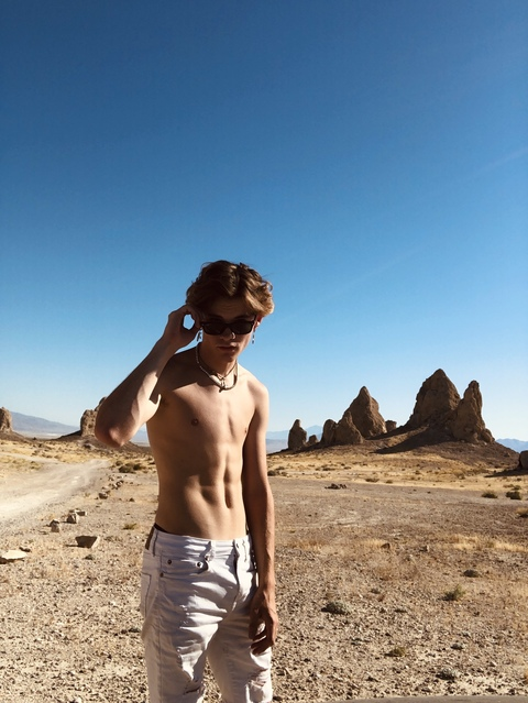 Onlyfans leaks bryceislife 

 picture 2