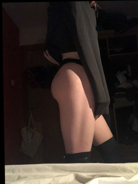 budgetash1203 (Ash) free OnlyFans Leaked Pictures & Videos 

 picture 2