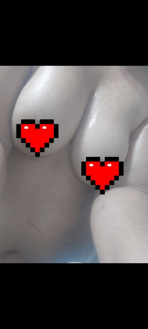 bunibuny (Evelyn) OnlyFans Leaks 

 picture 2