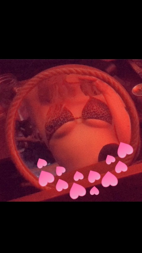 View bunni.iohh OnlyFans content for free 

 picture 2