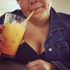 bustybee1992 (Busty Bee) OnlyFans Leaked Pictures and Videos 

 picture 1