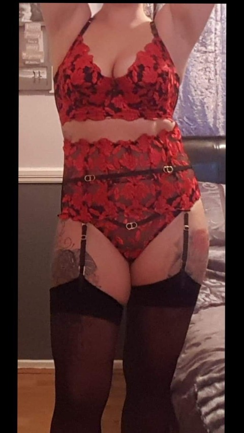 View BustyBabe92 (bustyybabee92) OnlyFans 72 Photos and 6 Videos for free 

 picture 2