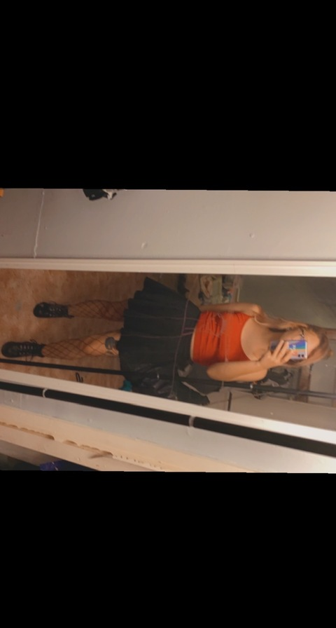 butterthybread OnlyFans Leak 

 picture 2