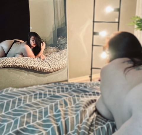 View bxxbqueen (Lia💜) OnlyFans 373 Photos and 122 Videos leaked 

 picture 2