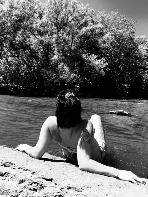 caathe OnlyFans Leaked 

 picture 2