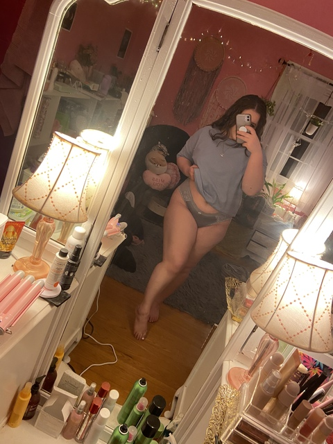 View caitlynrose OnlyFans content for free 

 picture 2