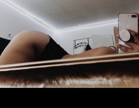 Onlyfans leaked cali_carmelita 

 picture 2