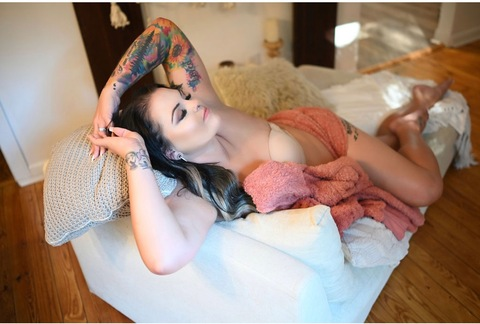 View calitn0704vip OnlyFans content for free 

 picture 2