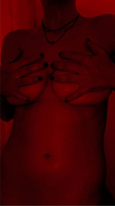 Onlyfans free callisto13 

 picture 2