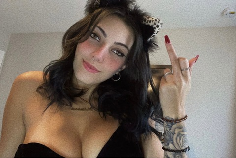Download callme.kat OnlyFans content for free 

 picture 2