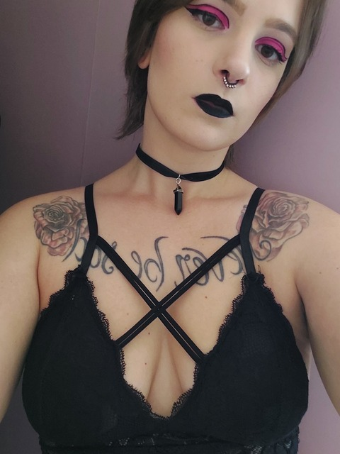 View CallmeUnicorn (callmeunicorn) OnlyFans 9 Photos and 1 Videos gallery 

 picture 2