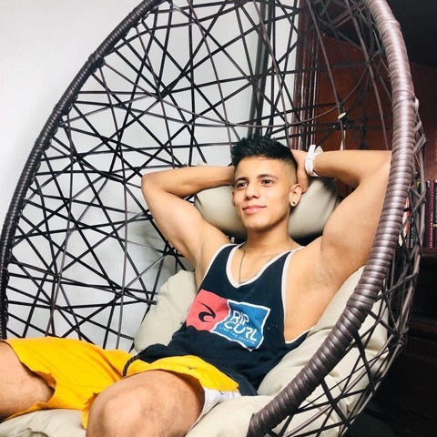 View camilin_cortes (Camilin cortes) OnlyFans 17 Photos and 6 Videos leaks 

 picture 2