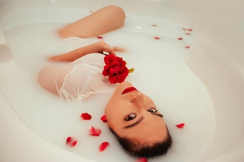 View camilitaaa474 OnlyFans content for free 

 picture 2