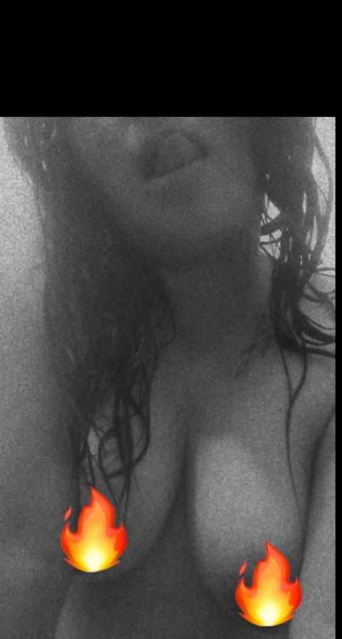 Download camilitalove34 OnlyFans content for free 

 picture 2