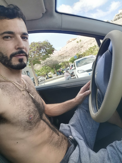 Onlyfans free content canarionxxx 

 picture 2
