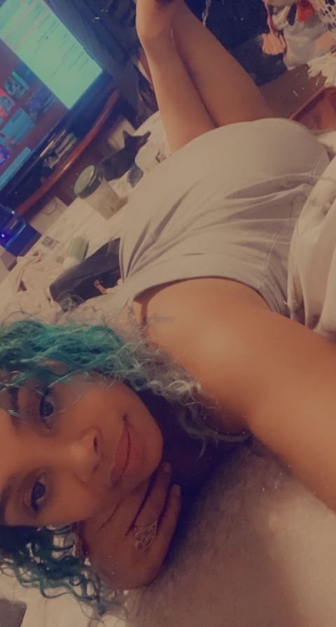 candi32 (Candi) OnlyFans content 

 picture 2