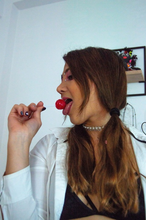 candyfromstrangervip (SweetcandyVIP) free OnlyFans content 

 picture 2