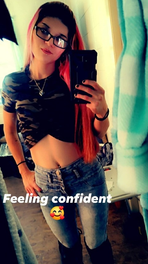 View candykat357 (Cathleen L Hunter) OnlyFans 22 Photos and 1 Videos leaks 

 picture 2