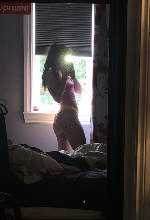 candysweethappyfeet OnlyFans Leak (10 Photos and 1 Videos) 

 picture 2