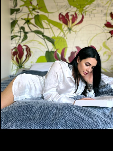 canyoufeelmyvibe (Vesna) OnlyFans Leaked Pictures and Videos 

 picture 2