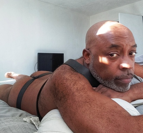 capricornthickness OnlyFans Leak 

 picture 2