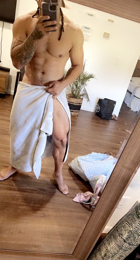 Onlyfans leak carameldaddy 

 picture 2